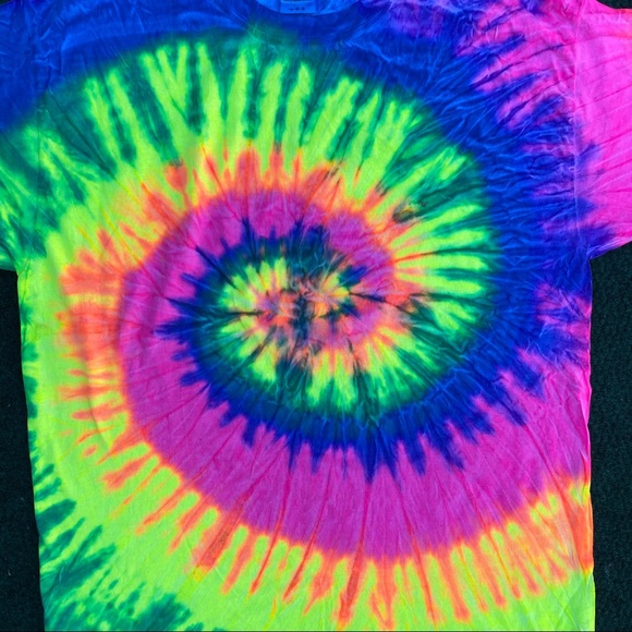 Saturn Tie Dye T-Shirts - Picture 4 of 14